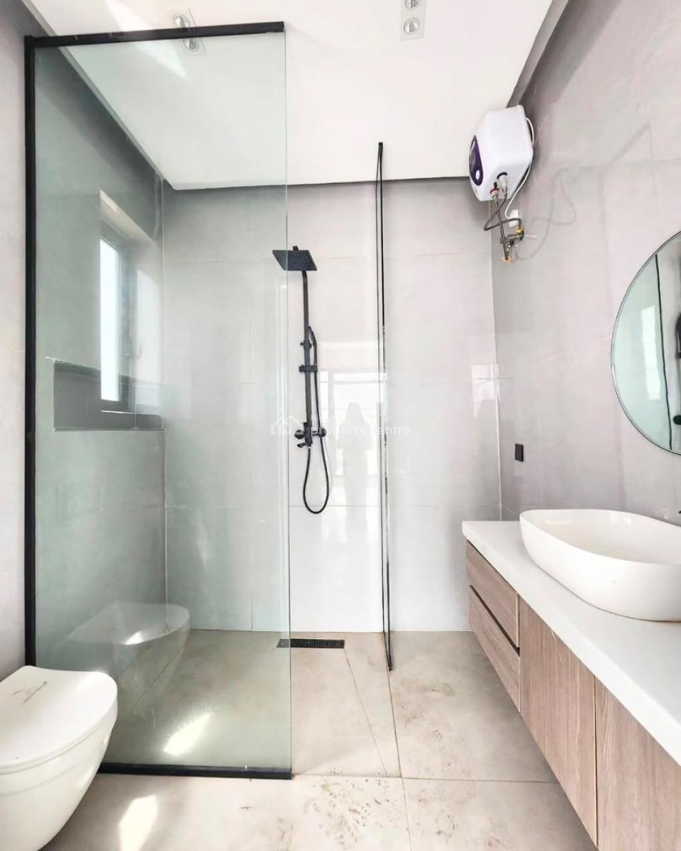 Luxury 2 Bedroom Apartment, Lekki Phase 1, Lekki, Lagos, Flat / Apartment for Rent