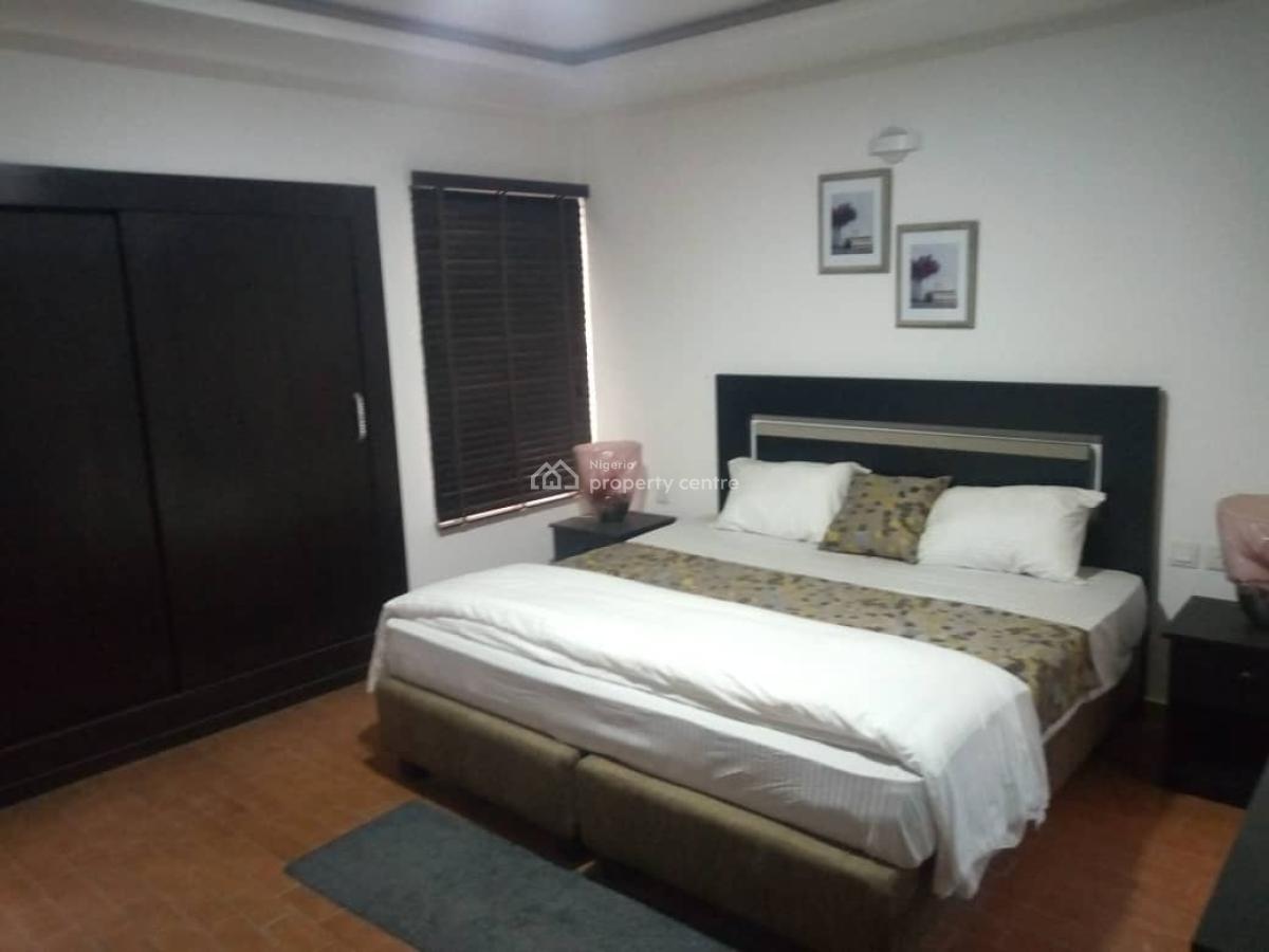 Fully Furnished 2 Bedroom Flat, Maryland, Lagos, Flat / Apartment for Rent