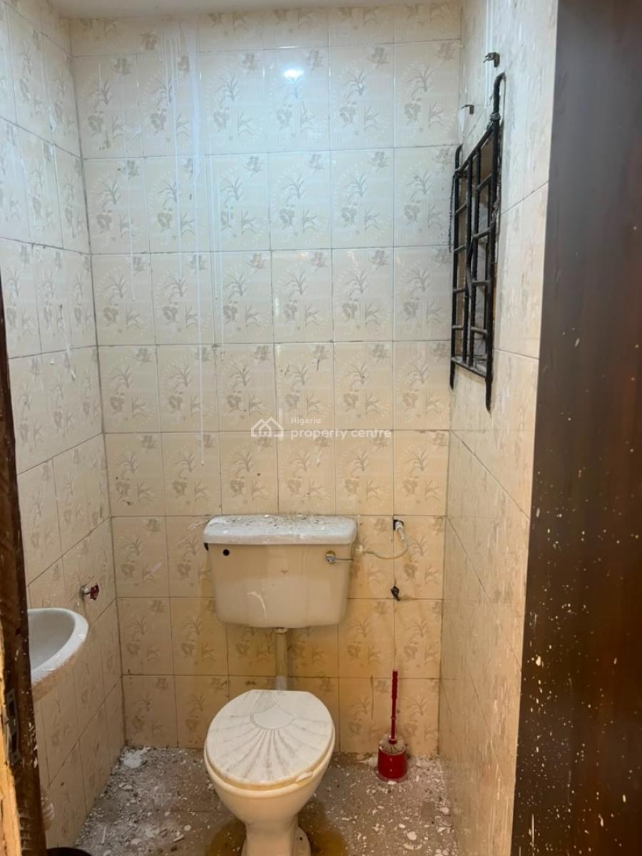 Executive Spacious 3 Bedroom Apartment, Omole Phase 1, Ikeja, Lagos, Flat / Apartment for Rent