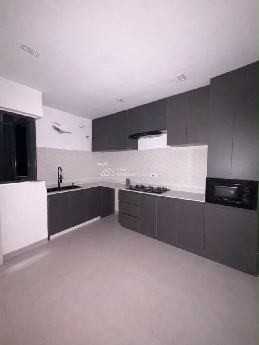 Spacious 3 Bedroom Apartment Suitable for Investment, Ikate, Lekki, Lagos, House for Sale