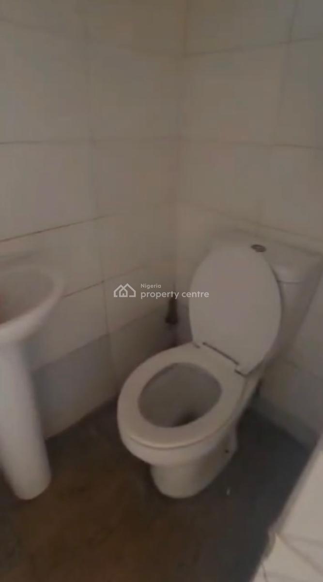 Room Self Relatively New Ground Floor Pop Ceiling, Pedro, Gbagada, Lagos, Self Contain (single Rooms) for Rent