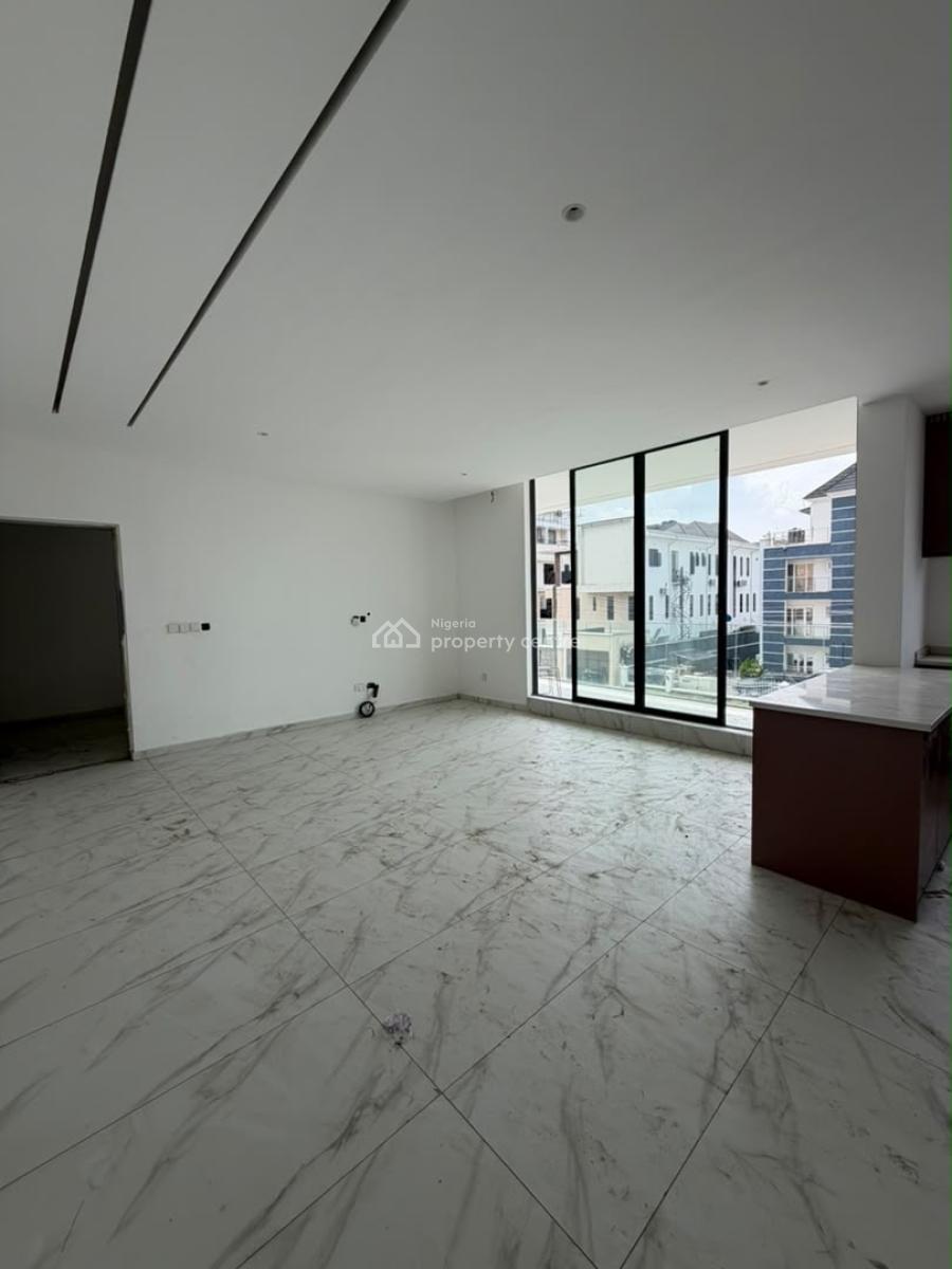 Spacious 2 Bedroom Apartment with Elevator and Swimming Pool Suitable, Lekki Phase 1, Lekki, Lagos, House for Sale