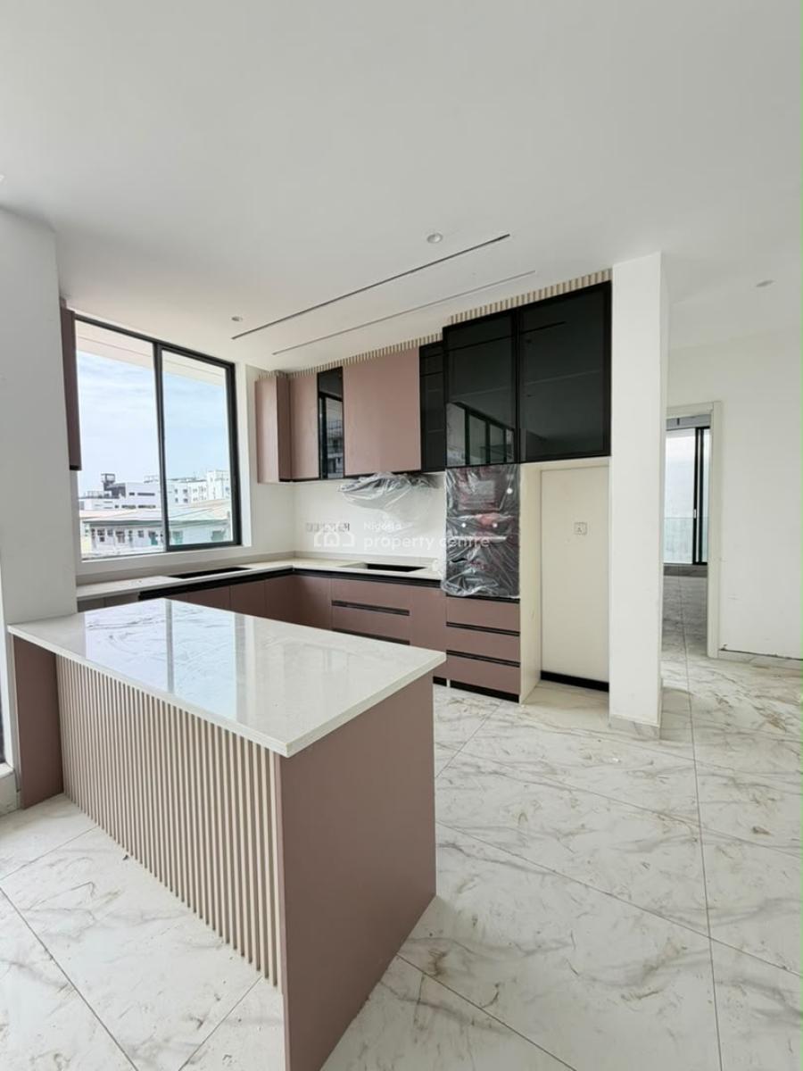 Spacious 2 Bedroom Apartment with Elevator and Swimming Pool Suitable, Lekki Phase 1, Lekki, Lagos, House for Sale