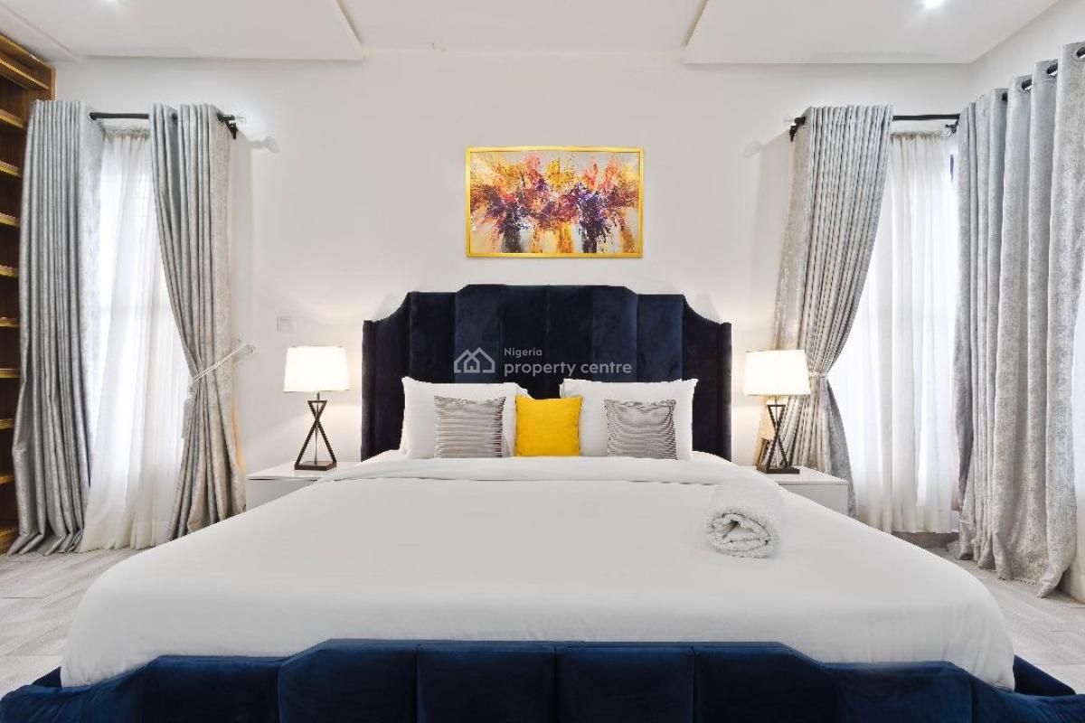 Exclusive 3-bedroom Luxury Retreat with Swimming Pool & Resort-style, Lekki Phase 1, Lekki, Lagos, Flat / Apartment Short Let