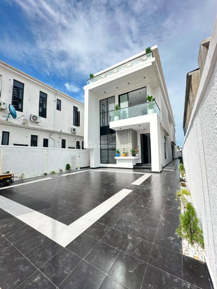 Outstanding Spacious Luxury 5 Bedroom Fully Detached Duplex with a Bq, Ikota, Lekki, Lagos, Detached Duplex for Sale