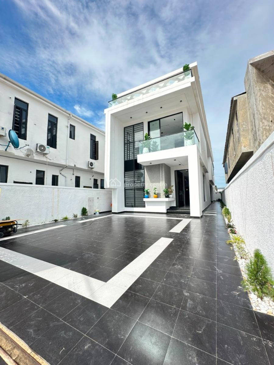 Outstanding Spacious Luxury 5 Bedroom Fully Detached Duplex with a Bq, Ikota, Lekki, Lagos, Detached Duplex for Sale