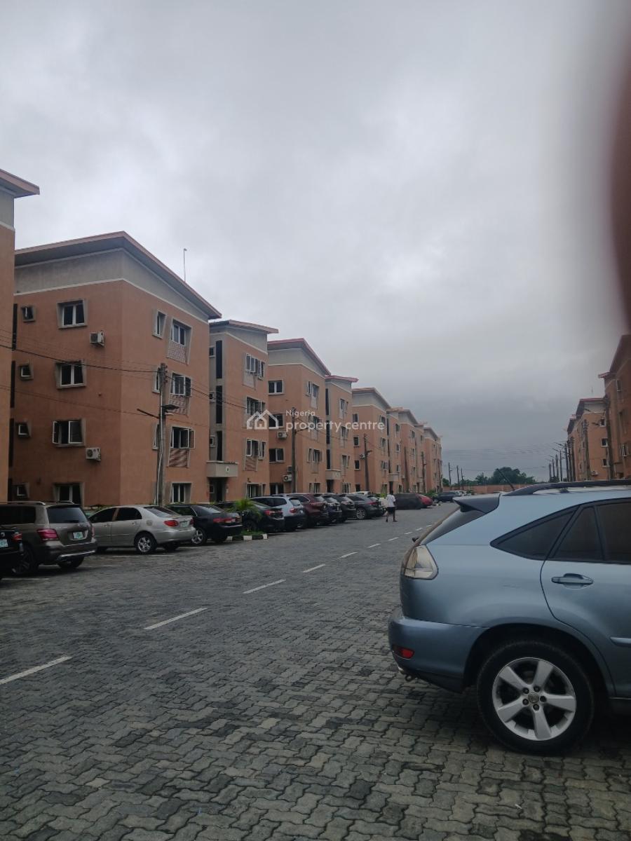 Decent 2 Bedrooms Flat Upstairs on 2nd Floor, Fashola Estate Ebute Ibeshe Road, Ibeshe, Ikorodu, Lagos, House for Sale
