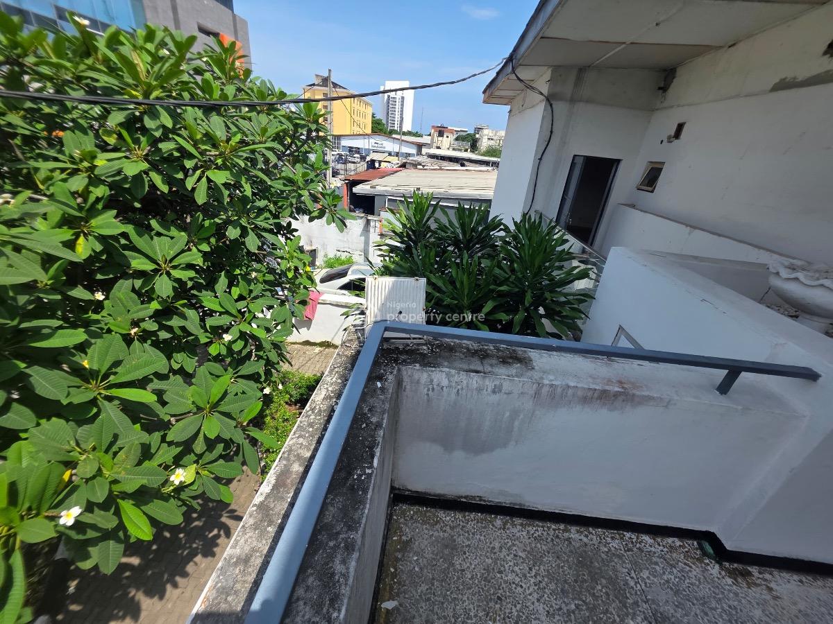 6 Bedroom Commercial Property in Prefect Location, Victoria Island (vi), Lagos, Commercial Property for Rent