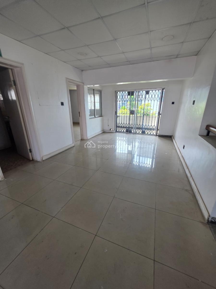 6 Bedroom Commercial Property in Prefect Location, Victoria Island (vi), Lagos, Commercial Property for Rent