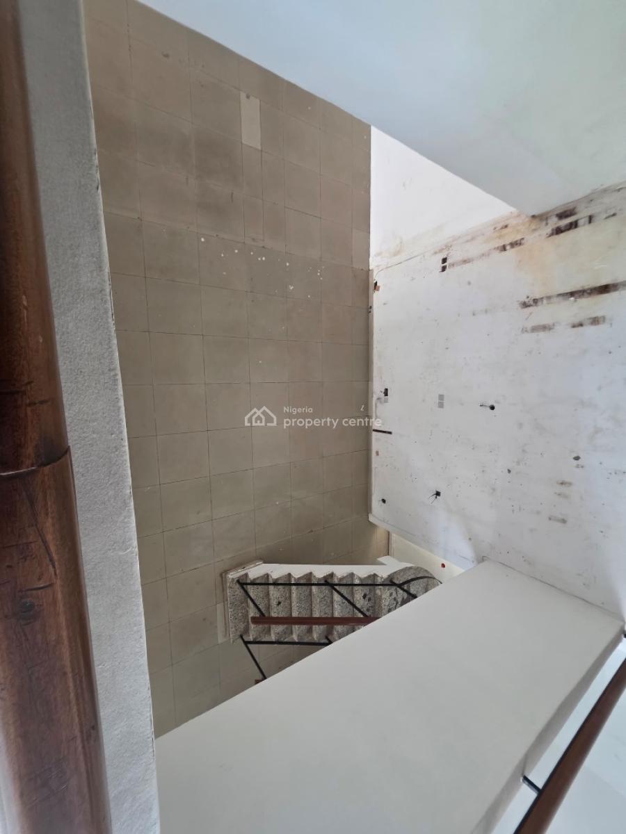 6 Bedroom Commercial Property in Prefect Location, Victoria Island (vi), Lagos, Commercial Property for Rent