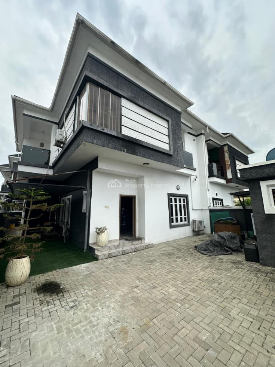 Spacious 4 Bedroom Semi Detached Duplex Ologolo, Ologolo, Lekki, Lagos, Semi-detached Duplex for Rent