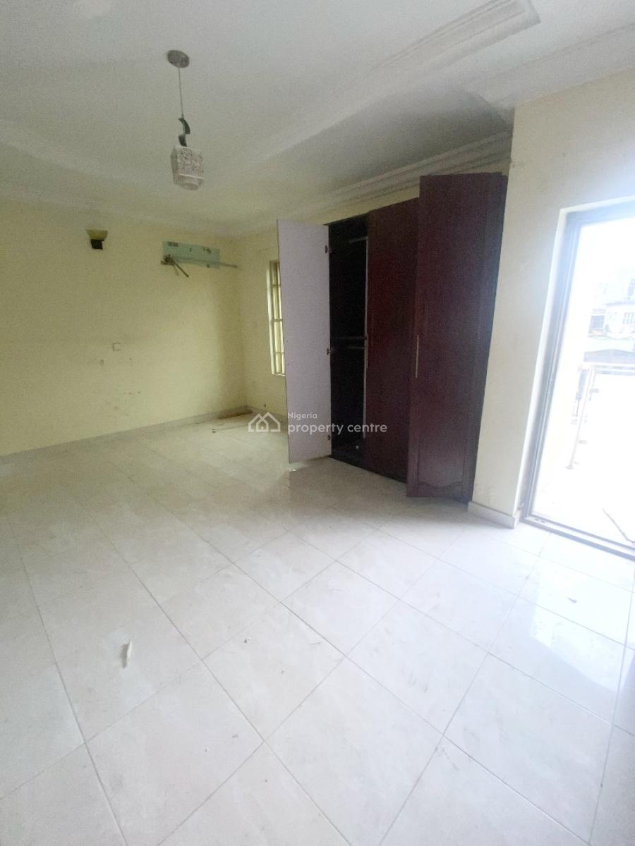 Luxury 5 Bedroom Terrace Duplex with Bq, Gra Phase 1, Magodo, Lagos, Terraced Duplex for Rent