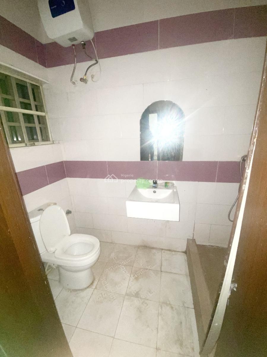 Luxury 5 Bedroom Terrace Duplex with Bq, Gra Phase 1, Magodo, Lagos, Terraced Duplex for Rent