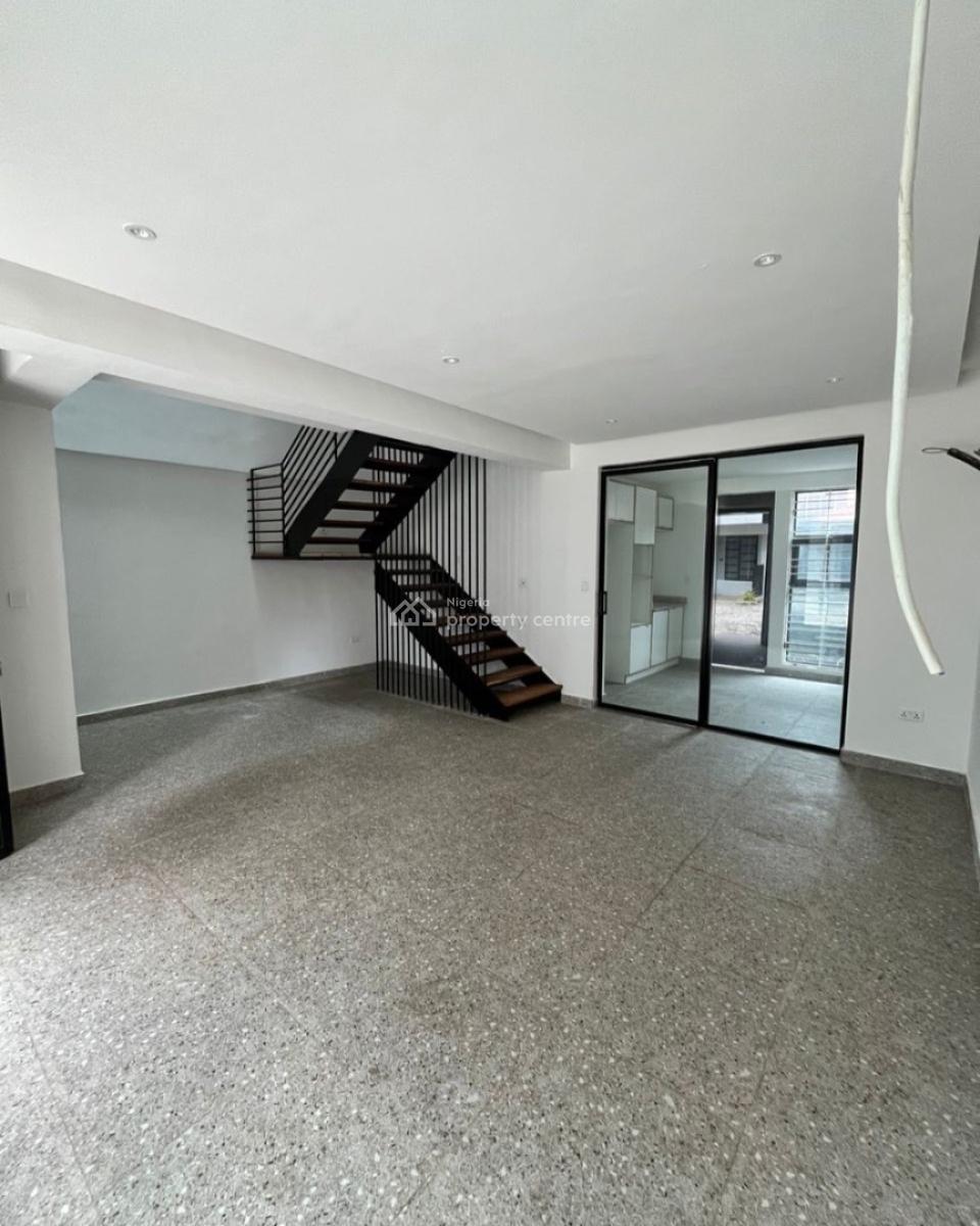 4 Bedroom Terrace + Bq, Ikate, Lekki, Lagos, Block of Flats for Sale