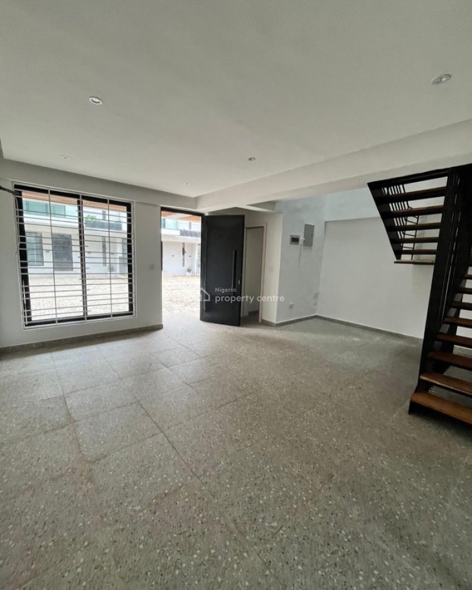 4 Bedroom Terrace + Bq, Ikate, Lekki, Lagos, Block of Flats for Sale