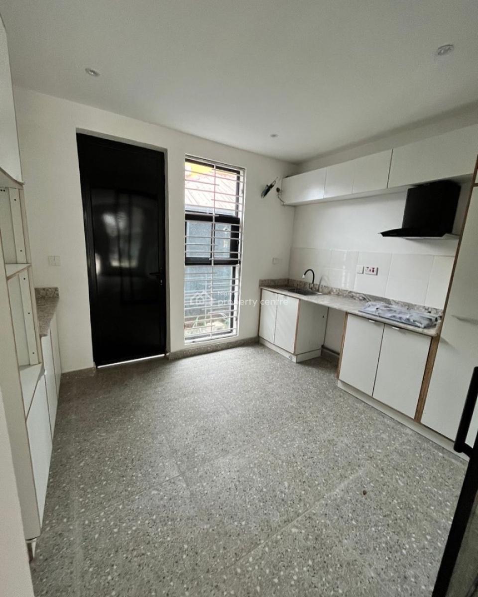 4 Bedroom Terrace + Bq, Ikate, Lekki, Lagos, Block of Flats for Sale