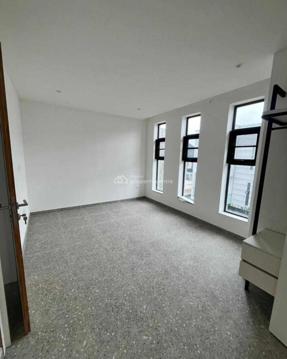 4 Bedroom Terrace + Bq, Ikate, Lekki, Lagos, Block of Flats for Sale