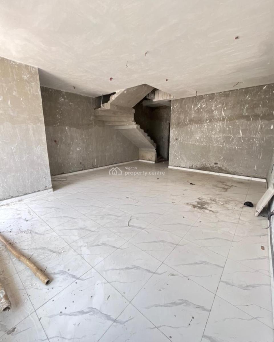 4 Bedroom Terrace, Ikota, Lekki, Lagos, Flat / Apartment for Sale