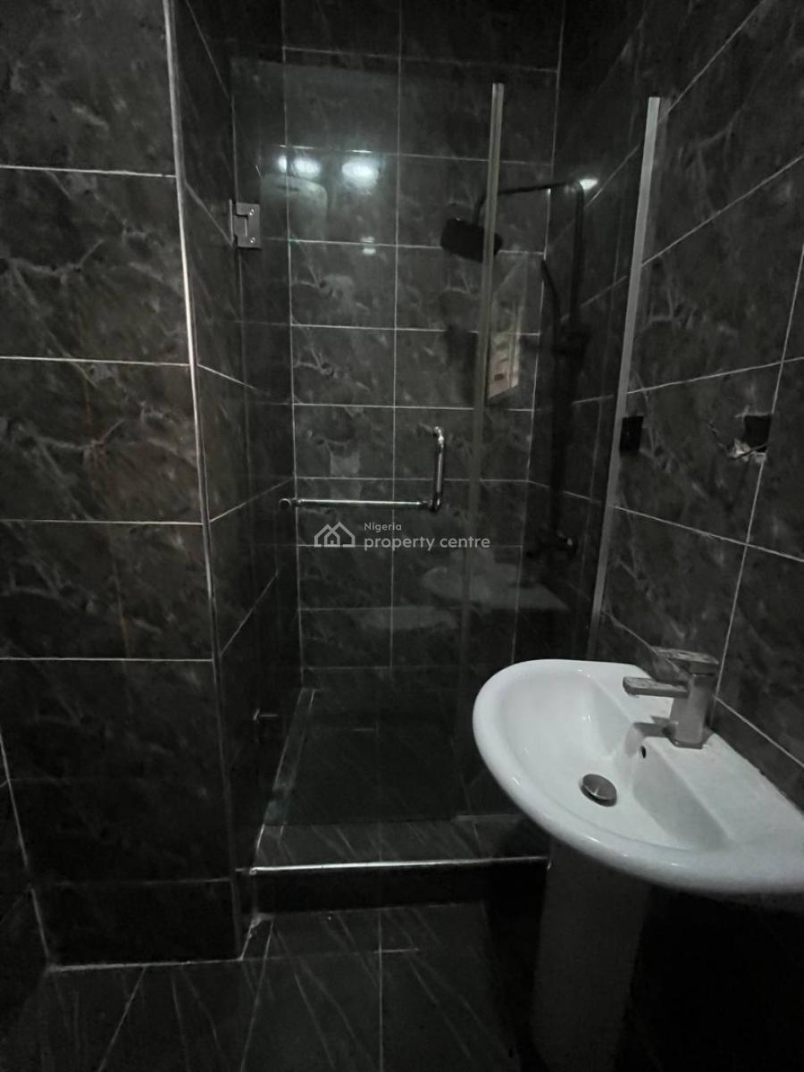 5 Bedroom Detached with a Room Bq with En-suite Bedrooms, Osapa, Lekki, Lagos, Detached Duplex for Sale