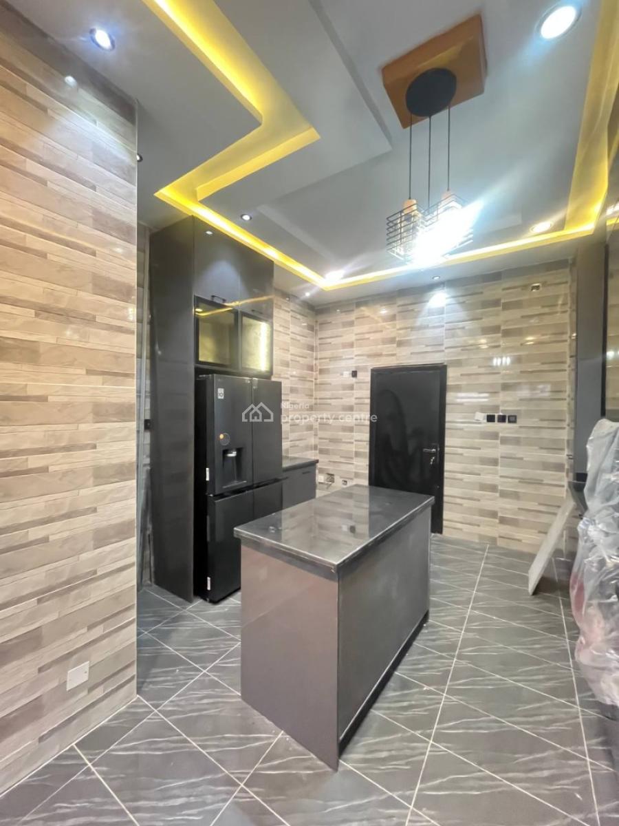 5 Bedroom Detached with a Room Bq with En-suite Bedrooms, Osapa, Lekki, Lagos, Detached Duplex for Sale