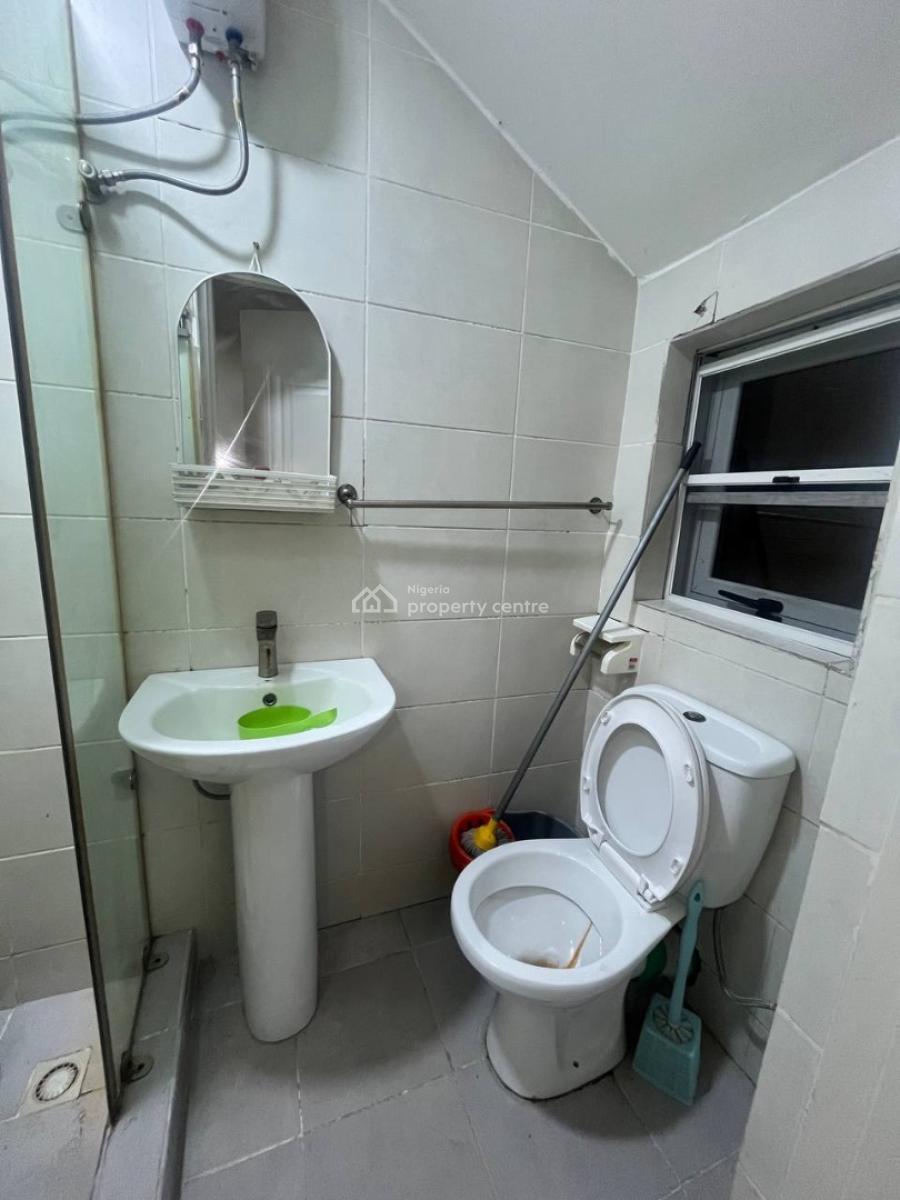 2 Bedroom Penthouse with Spacious Living Room, Osapa, Lekki, Lagos, House for Rent