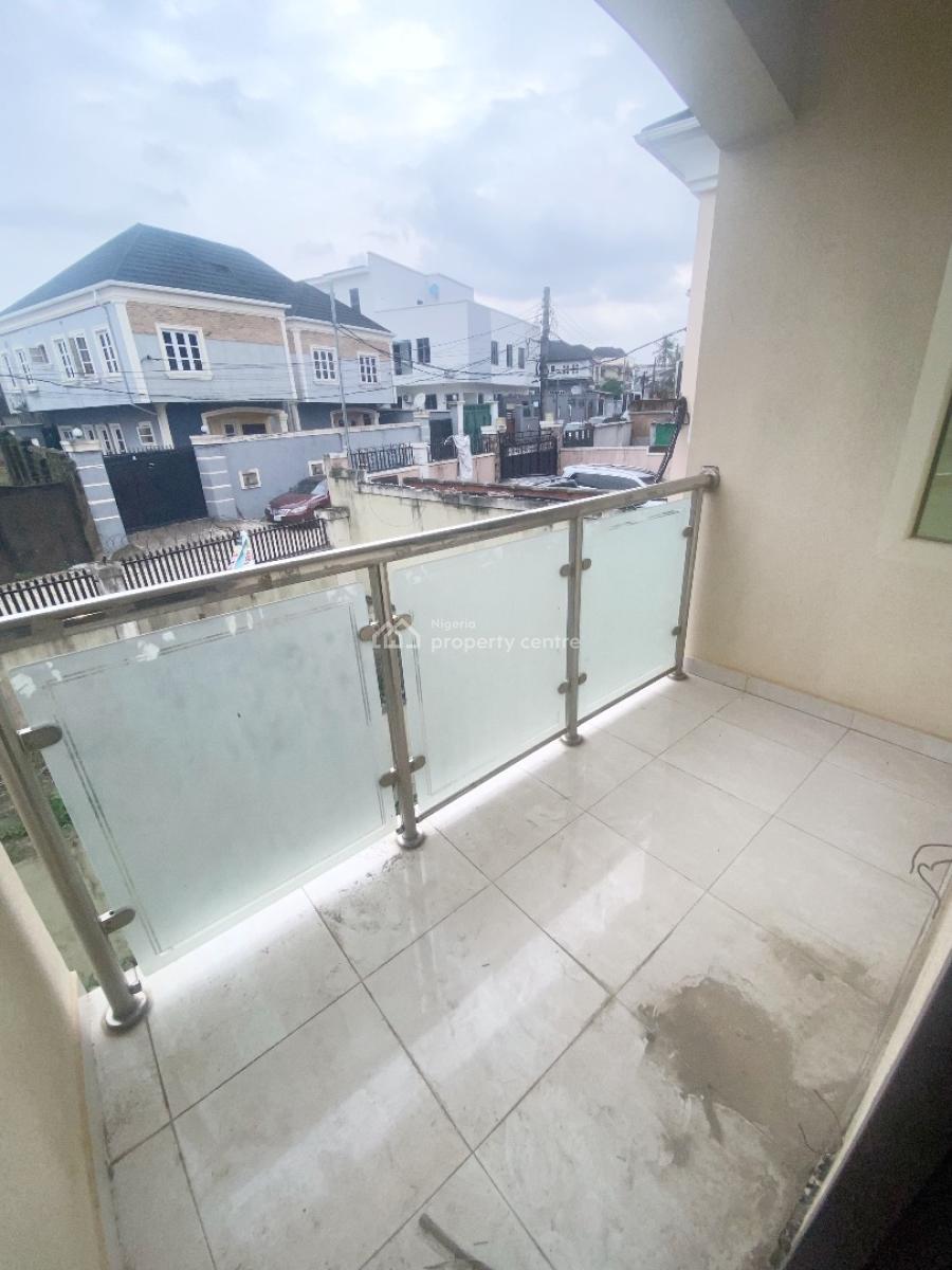 a Well Maintained Spacious 5 Bedroom Terraced Duplex with Bq, Gra Phase 1, Magodo, Lagos, Terraced Duplex for Rent