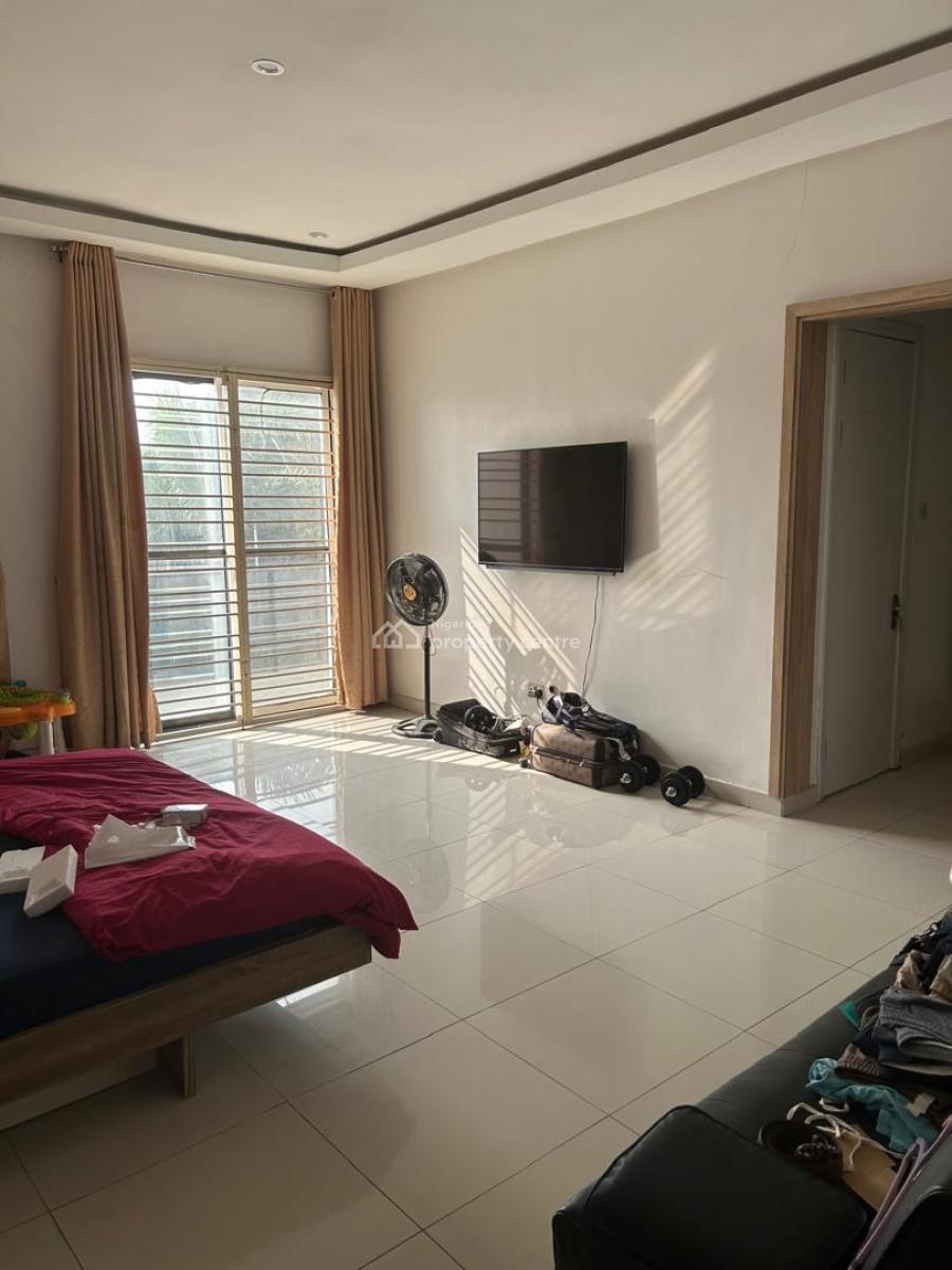 Well Maintained 4 Bedrooms Terrace Duplex, Ologolo, Lekki, Lagos, Terraced Duplex for Rent