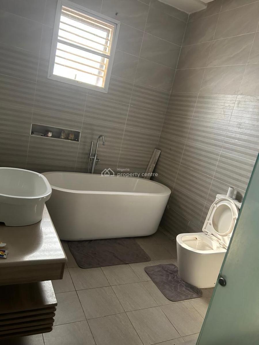 Well Maintained 4 Bedrooms Terrace Duplex, Ologolo, Lekki, Lagos, Terraced Duplex for Rent