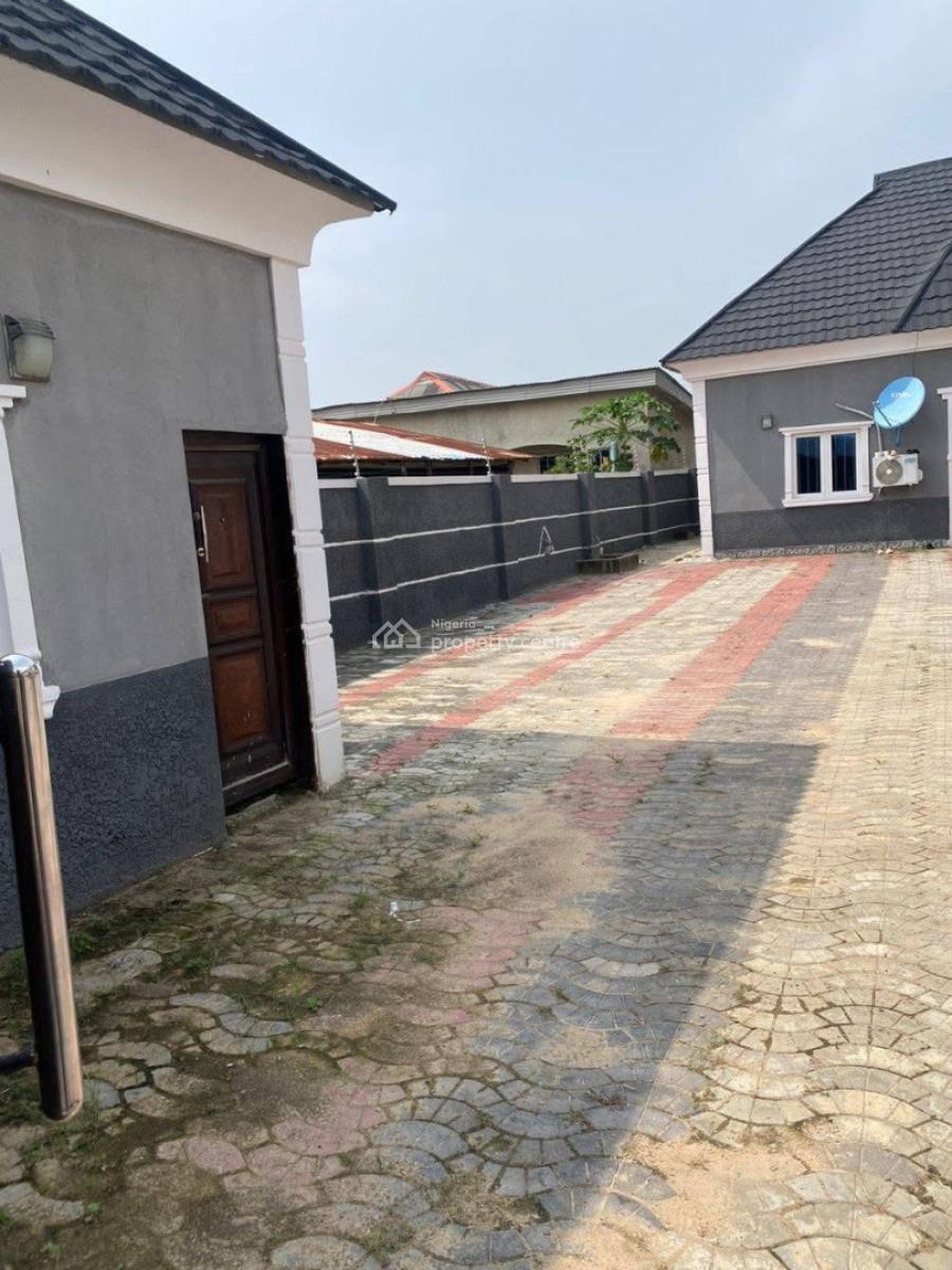 a Luxury 2 Bedroom and 4 Bedroom Bungalow, Igbopa Road, Oreta, Igbogbo, Ikorodu, Lagos, House for Sale