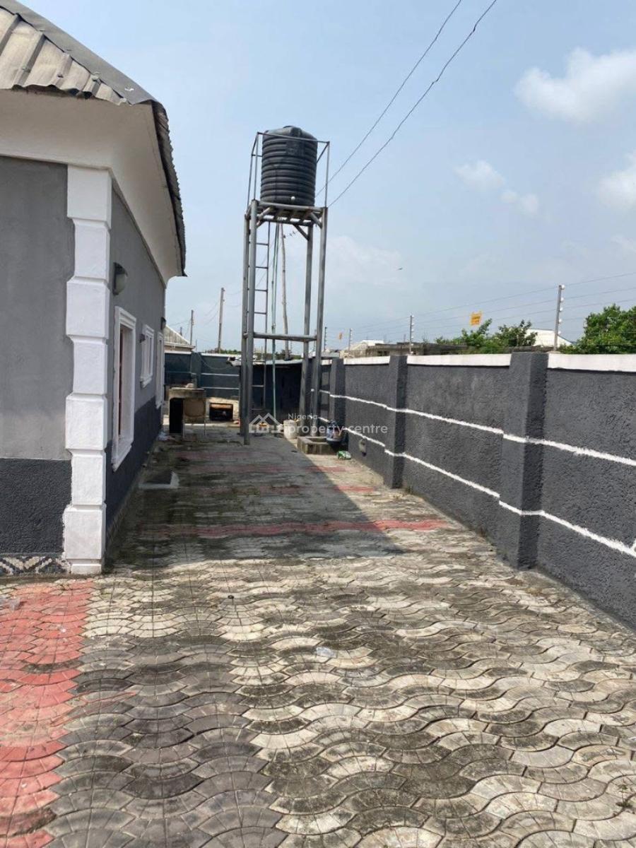 a Luxury 2 Bedroom and 4 Bedroom Bungalow, Igbopa Road, Oreta, Igbogbo, Ikorodu, Lagos, House for Sale