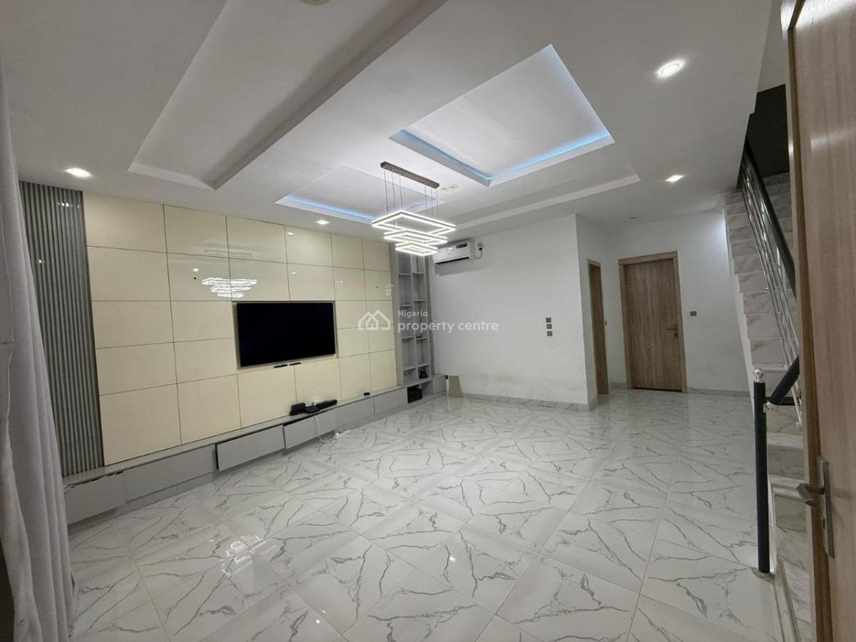 4 Bedroom Semi-detach Duplex with  ⁠fitted Kitchen, Orchid, Lekki, Lagos, Semi-detached Duplex for Rent