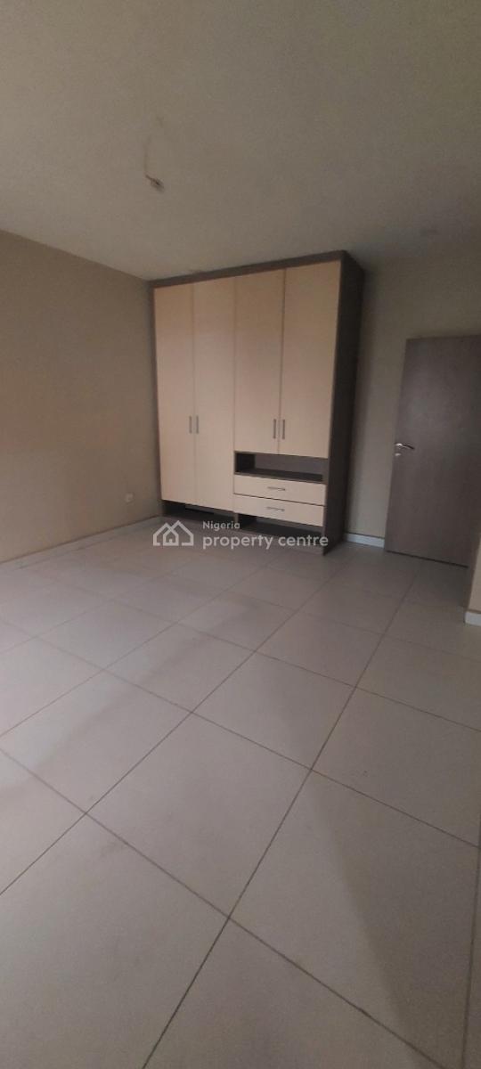 4 Bedroom Terrace Duplex with Bq, Estate, Utako, Abuja, Terraced Duplex for Rent