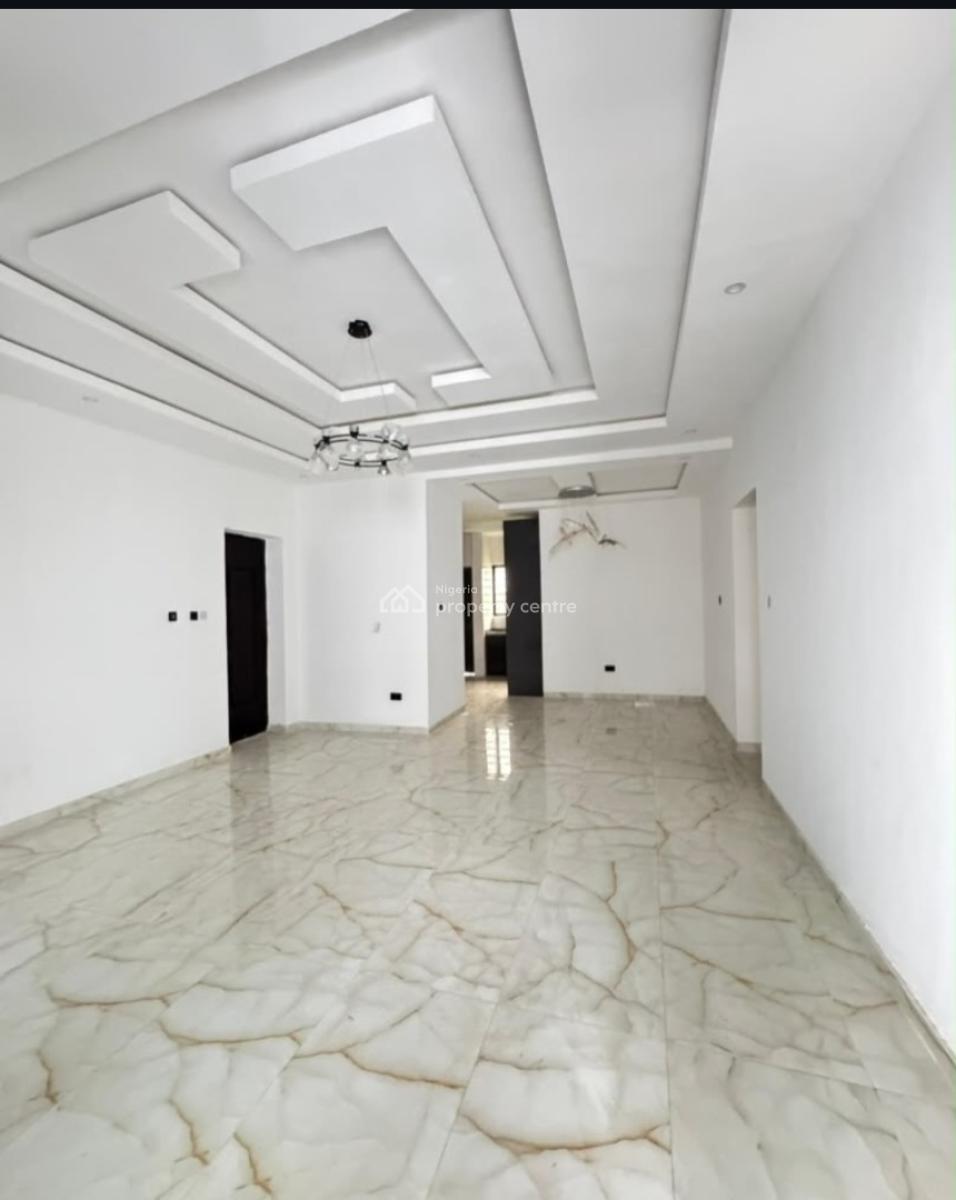 2/3 Bedroom Apartment, Surulere, Lagos, Block of Flats for Sale
