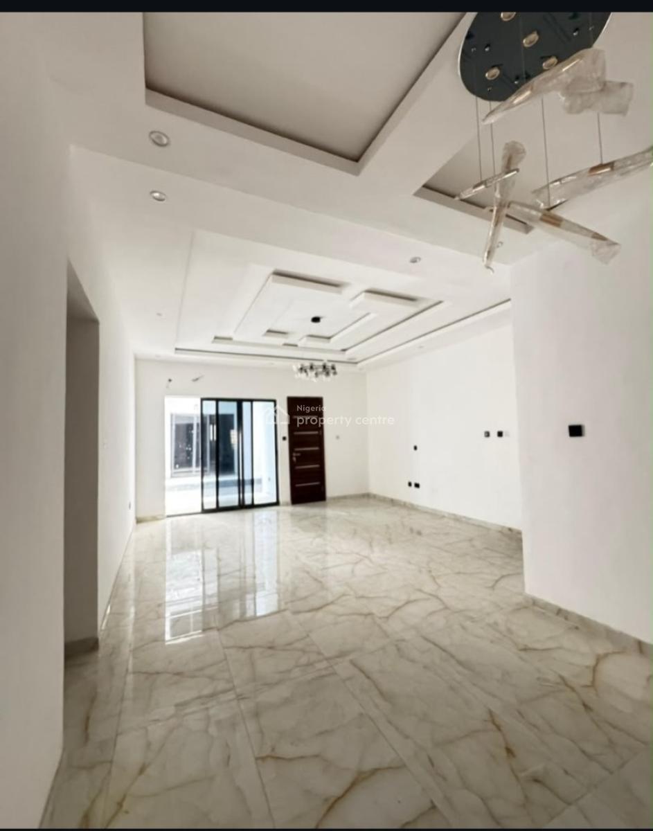 2/3 Bedroom Apartment, Surulere, Lagos, Block of Flats for Sale
