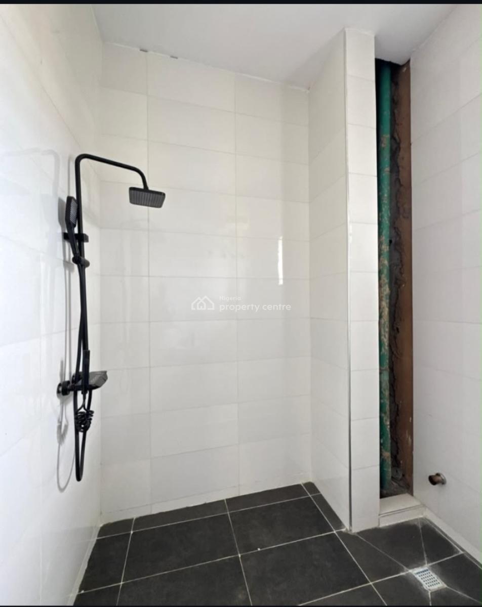 2/3 Bedroom Apartment, Surulere, Lagos, Block of Flats for Sale