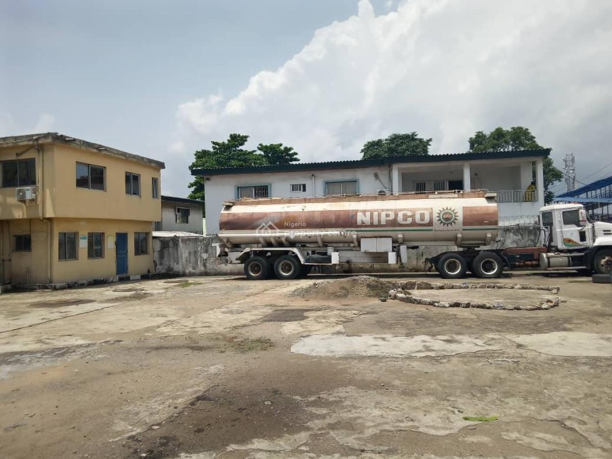 8 Pumps Petrol  Station on 1400sqm, Lagos/abeokuta Expressway, Dopemu, Dopemu, Agege, Lagos, Filling Station for Sale