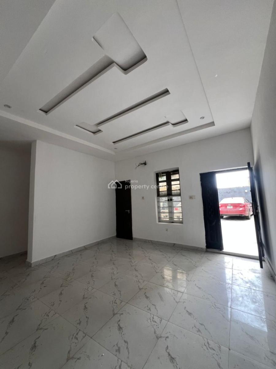 Massive 2 Bedroom Flat, Ologunfe Paseda Eletu, Awoyaya, Ibeju Lekki, Lagos, Flat / Apartment for Rent