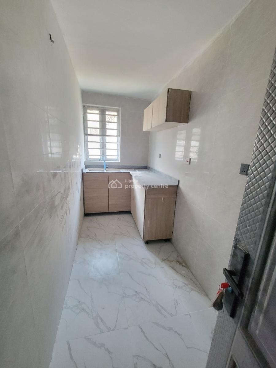 Spacious and Sharp 2 Bedroom Apartment (upstairs), Orchid Road,  Lekki, Lekki, Lagos, Flat / Apartment for Rent