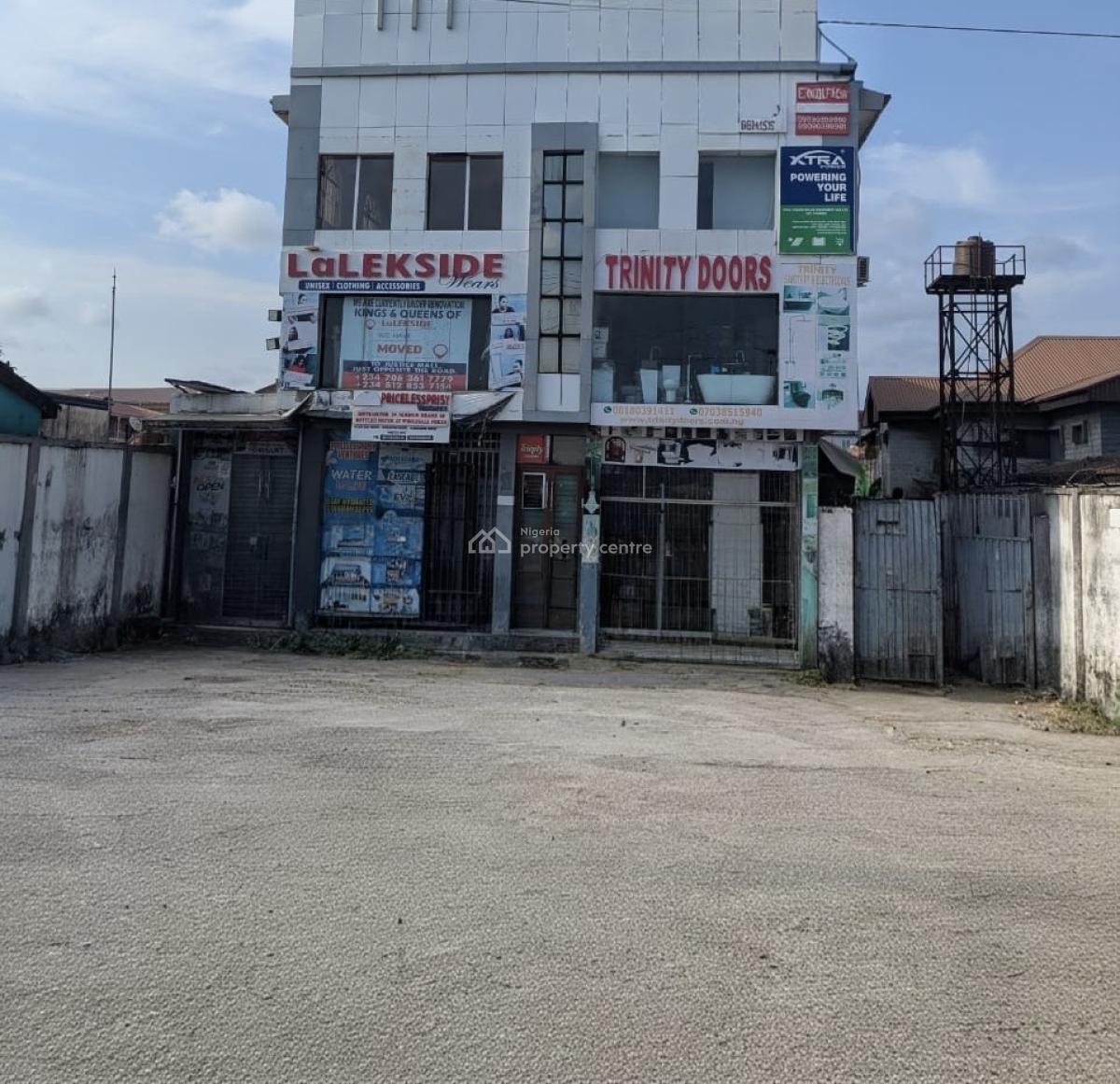 Prime Commercial Building Sitting on 920 Sqm, Lekki Expressway, Lekki, Lagos, Plaza / Complex / Mall for Sale