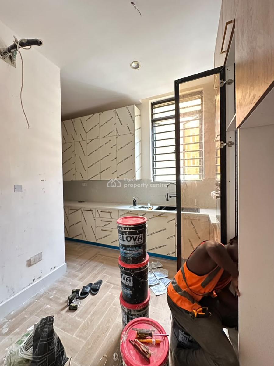 Well Studed 4 Bedroom Terrace Duplex, Lekki Phase 1, Lekki, Lagos, Terraced Duplex for Sale