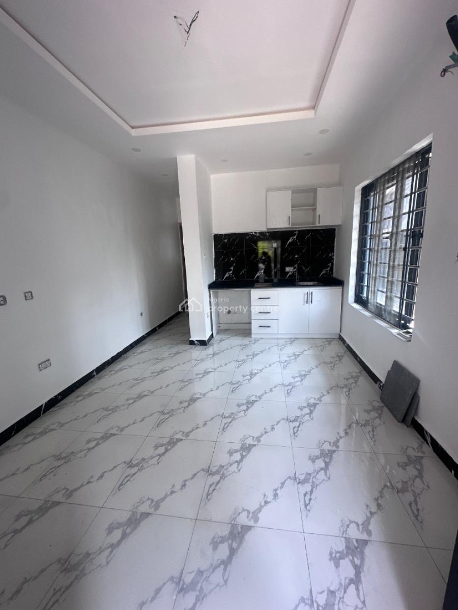 Miniflat / One Bed Apartment, Lekki Conservation Center, Lekki, Lagos, Mini Flat (room and Parlour) for Rent