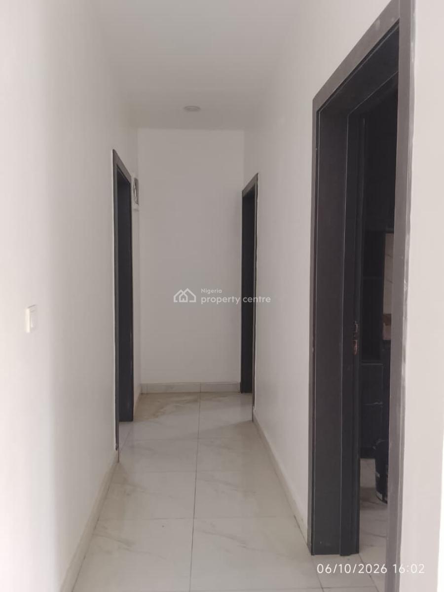 Very Spacious  2 Bedroom Apartment, Close to The Express  & All Rooms, Abraham Adesanya, Lekki, Lagos, Flat / Apartment for Rent