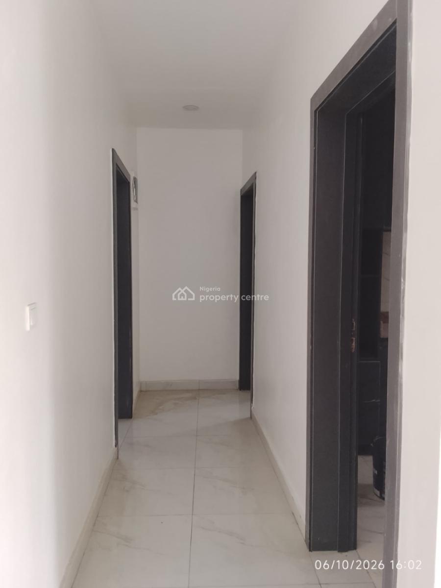 Very Spacious  2 Bedroom Apartment, Abraham Adesanya, Ajah, Lagos, Flat / Apartment for Rent