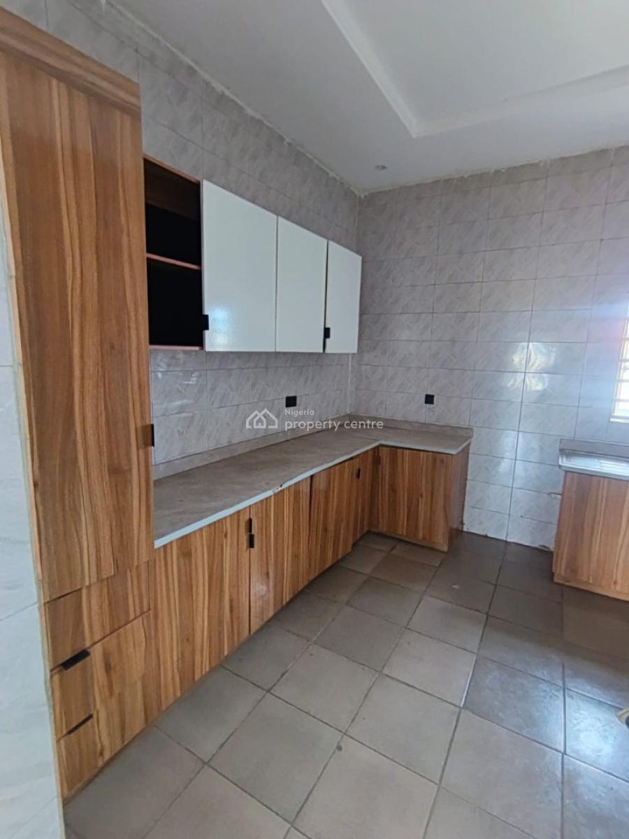 Nice Mini Flat in a Conducive Environment with Light, Ologolo Road., Lekki, Lagos, Flat / Apartment for Rent