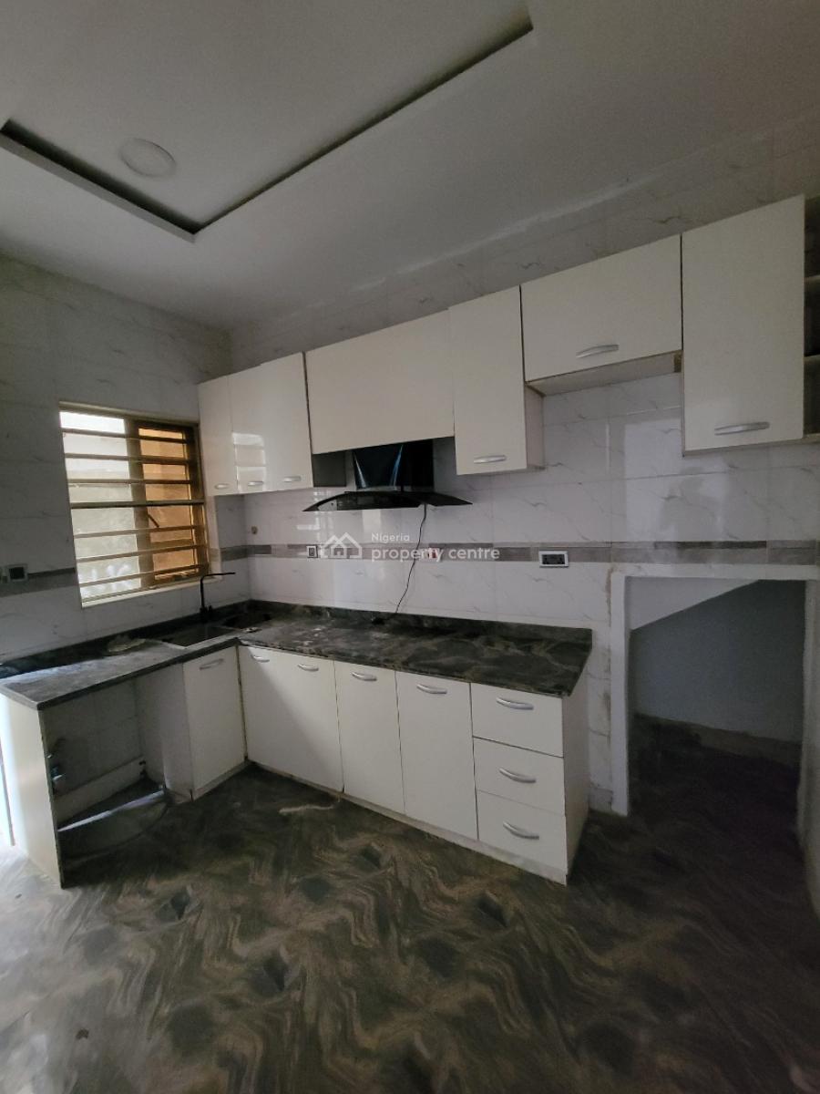 Sharp and Spacious 2-bedroom Apartment (downstairs ), Chevron Alternative Drive, Lekki, Lagos, Flat / Apartment for Rent