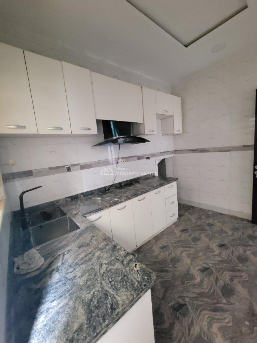 Sharp and Spacious 2-bedroom Apartment (downstairs ), Chevron Alternative Drive, Lekki, Lagos, Flat / Apartment for Rent