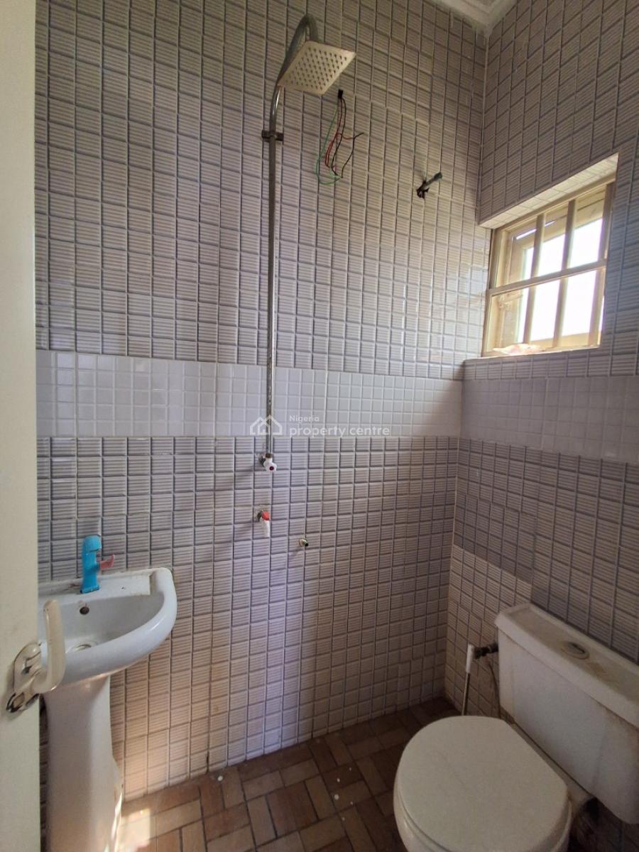 3bedroom Upstairs, in an Estate, Badore, Ajah, Lagos, House for Rent