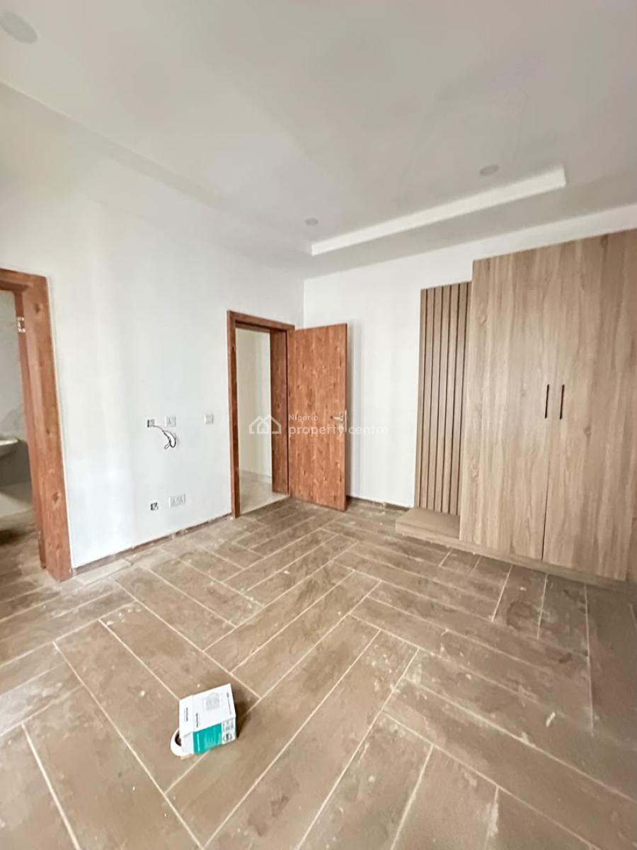 1 Bedroom Apartment with Elevator, Lekki Phase 1, Lekki, Lagos, Flat / Apartment for Sale