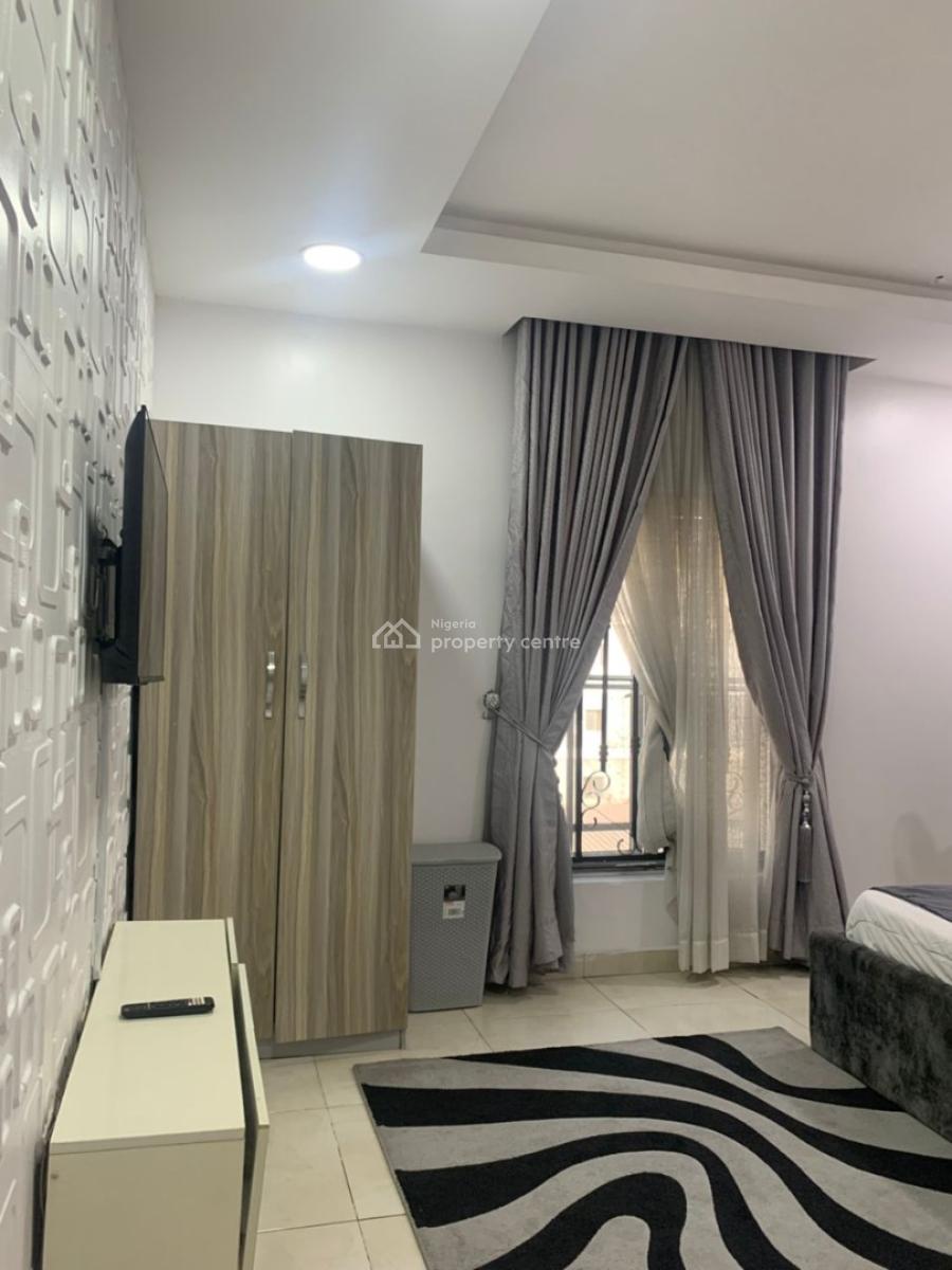 a Luxury Mini Flat with Excellent Facilities, Lekki Right, Lekki, Lagos, Mini Flat (room and Parlour) for Rent