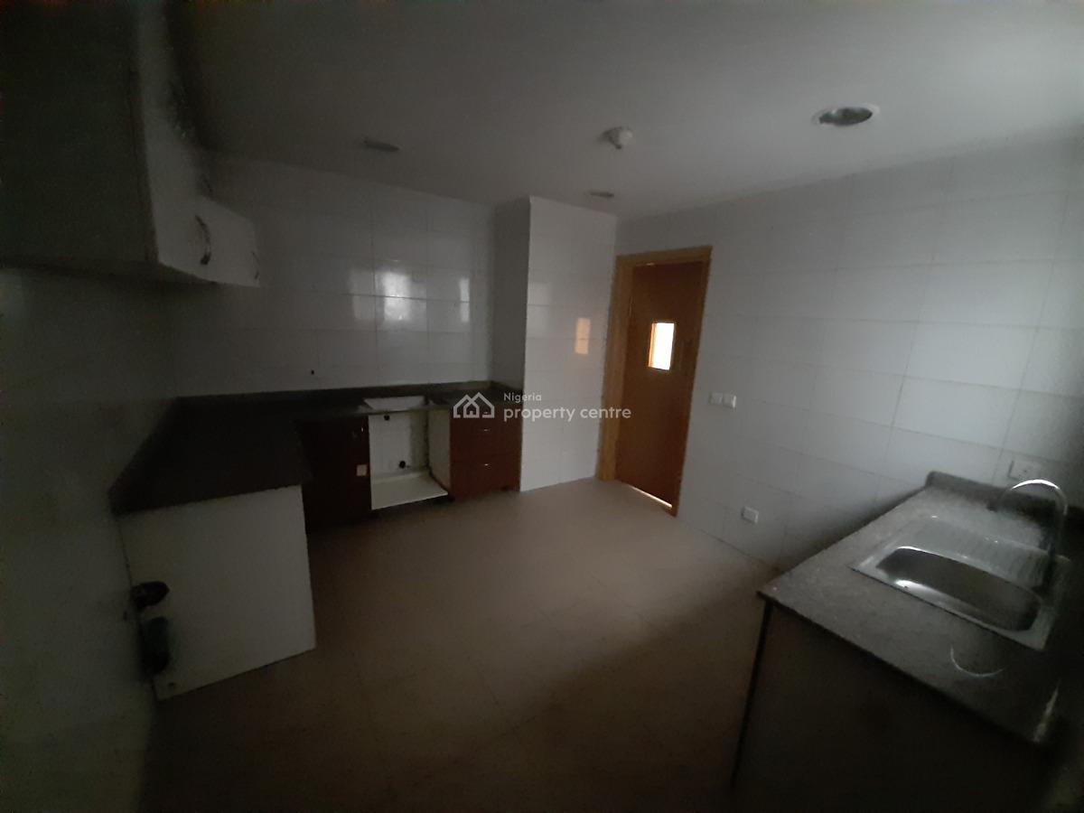 Serviced with 24/7 Power Supply 3 Bedroom Flat with an Enclosed/fitted, Oniru, Victoria Island (vi), Lagos, Flat / Apartment for Rent
